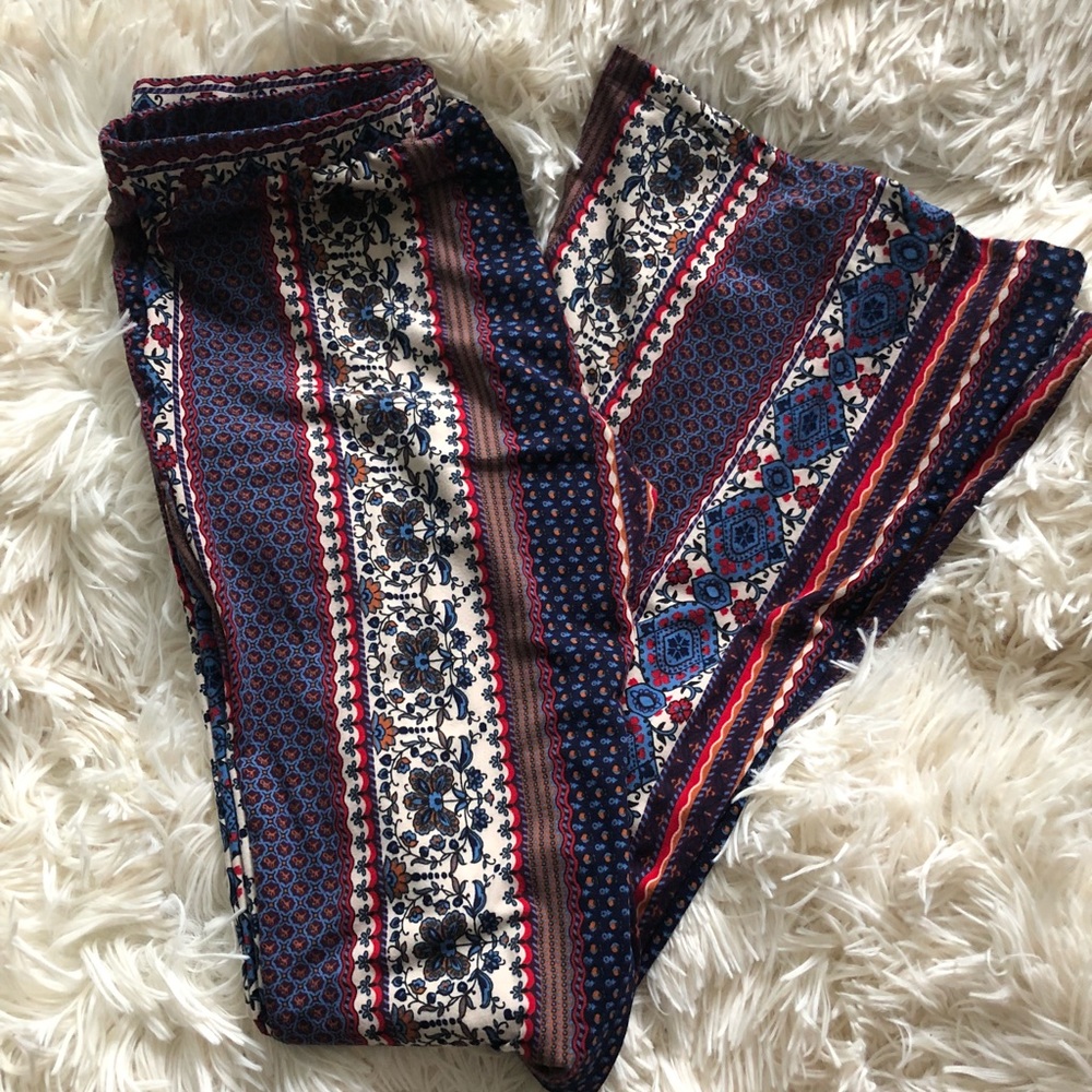 Patterned stretchy bell bottom pants